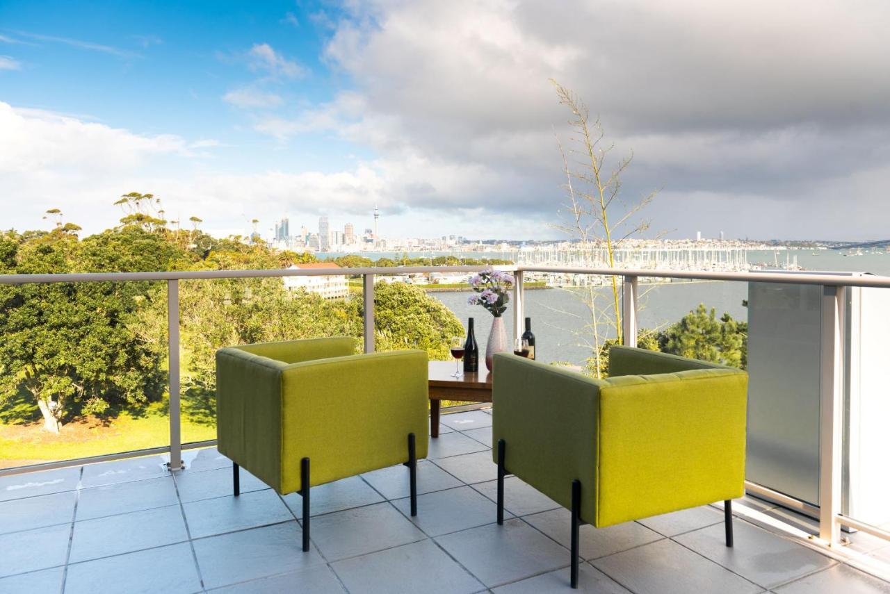Ocean Breeze Hotel Окленд Экстерьер фото
